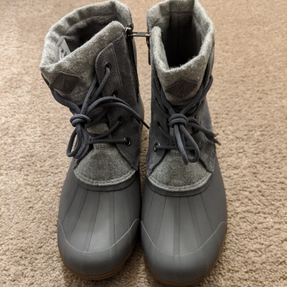 Women's size 7 Sperry Syren Gulf Duck Boot
